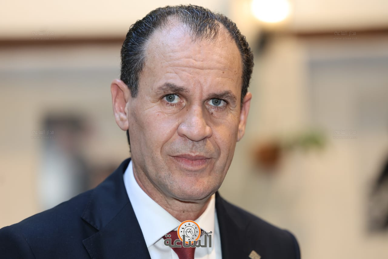 Madar Al-Saa Images 0.7787801106501706