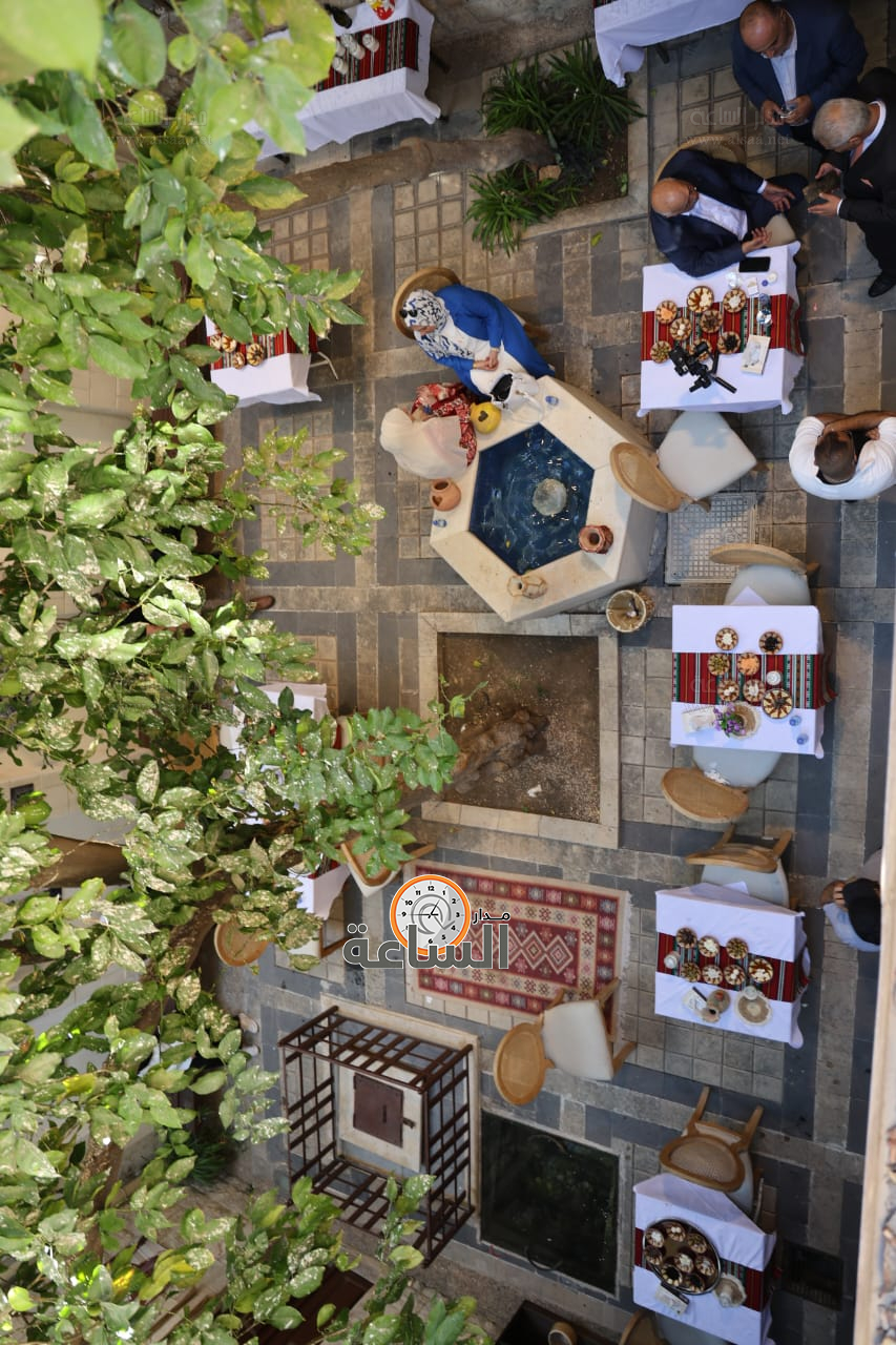 Madar Al-Saa Images 0.4061634219182869