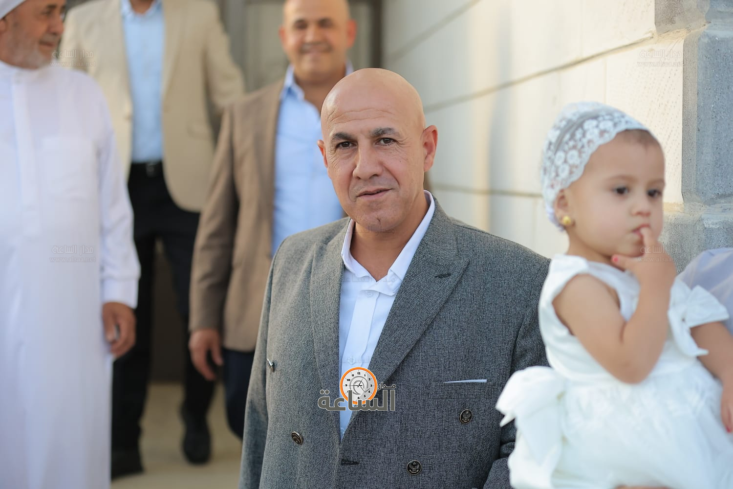 Madar Al-Saa Images 0.1529813733043176