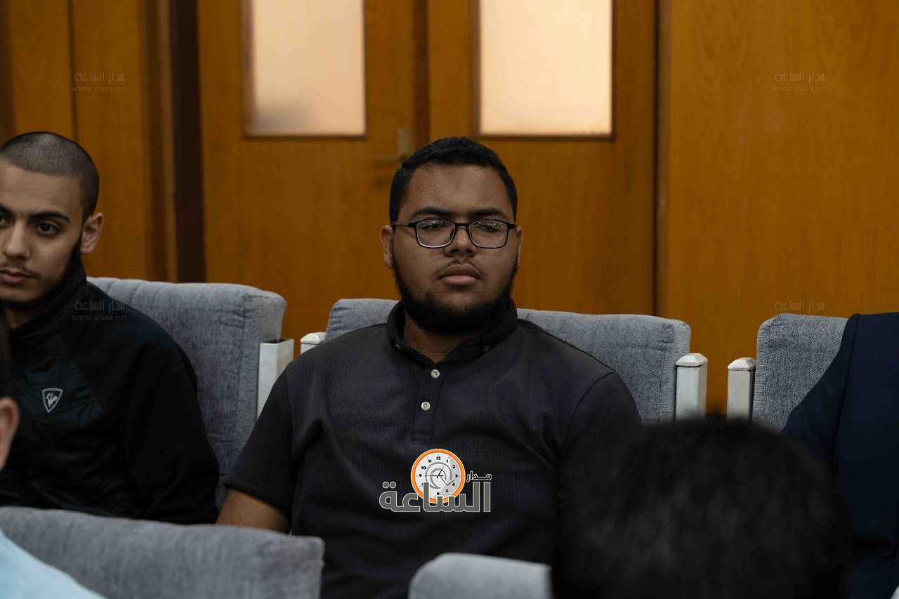 Madar Al-Saa Images 0.6351275492713989