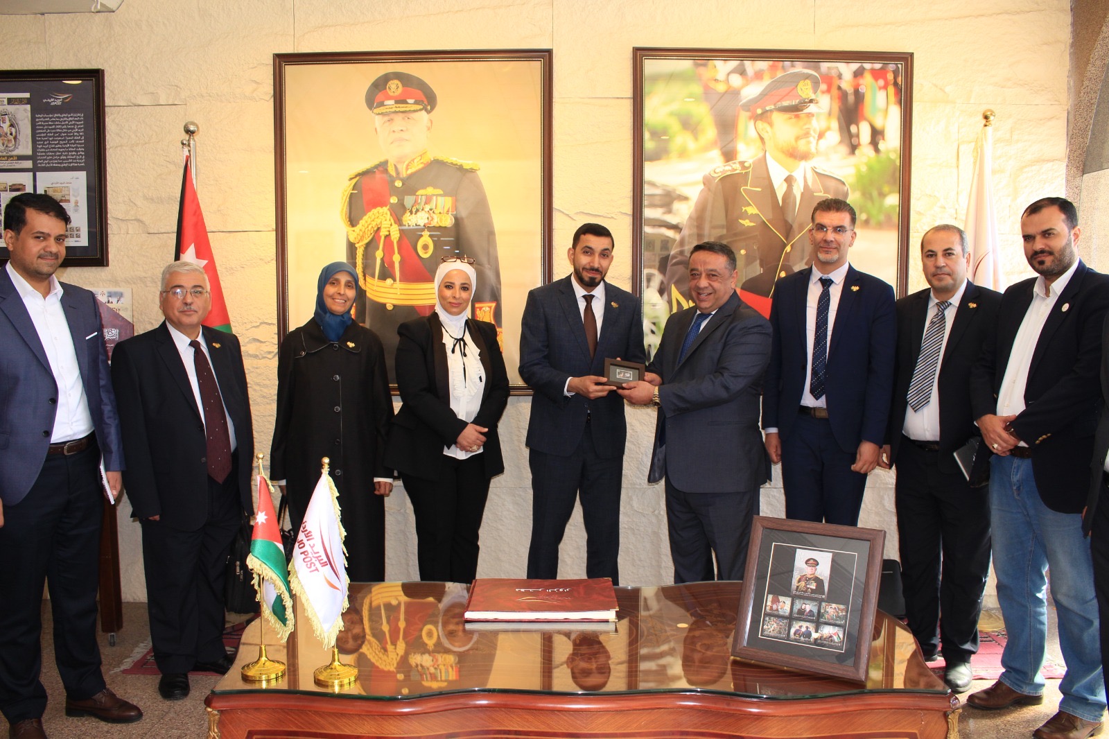 Madar Al-Saa Images 0.4337279990922889