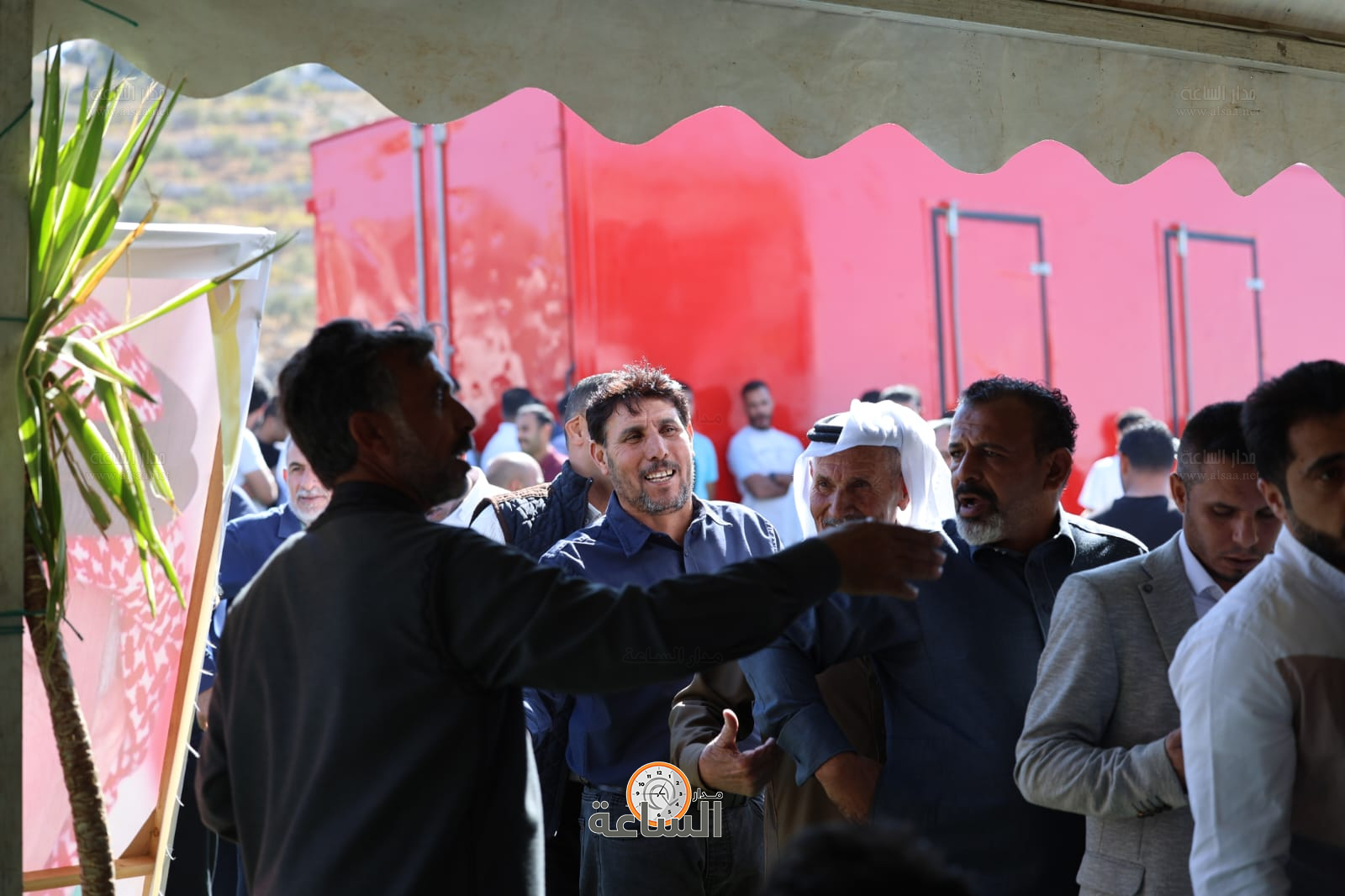 Madar Al-Saa Images 0.006420668253412254