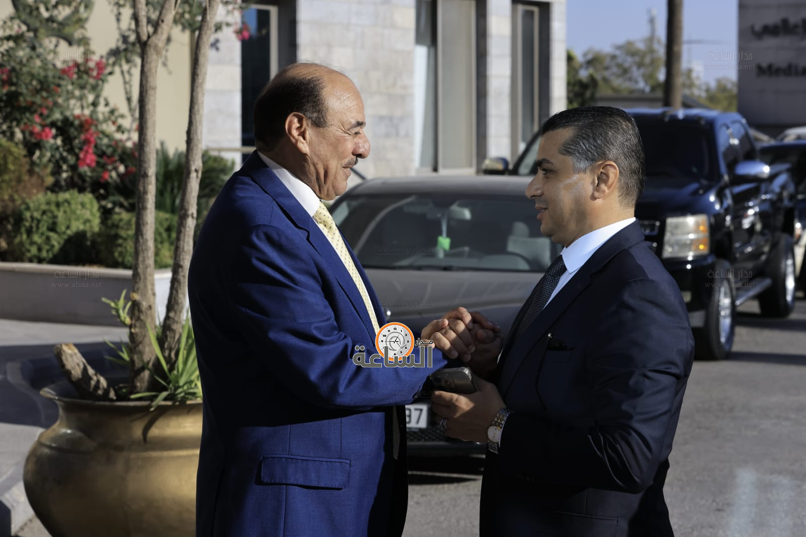 Madar Al-Saa Images 0.6320138517174684