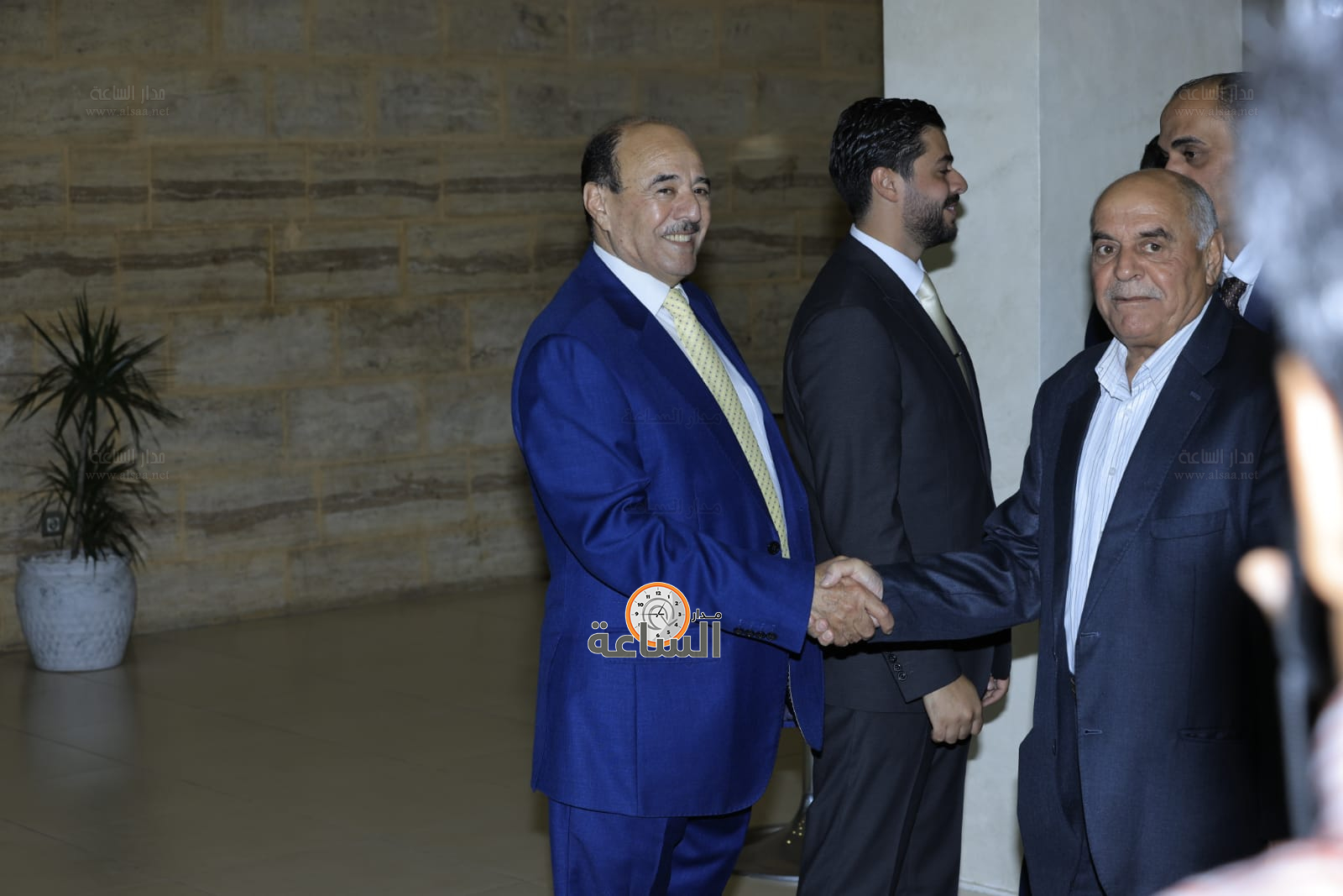 Madar Al-Saa Images 0.14841654743465316