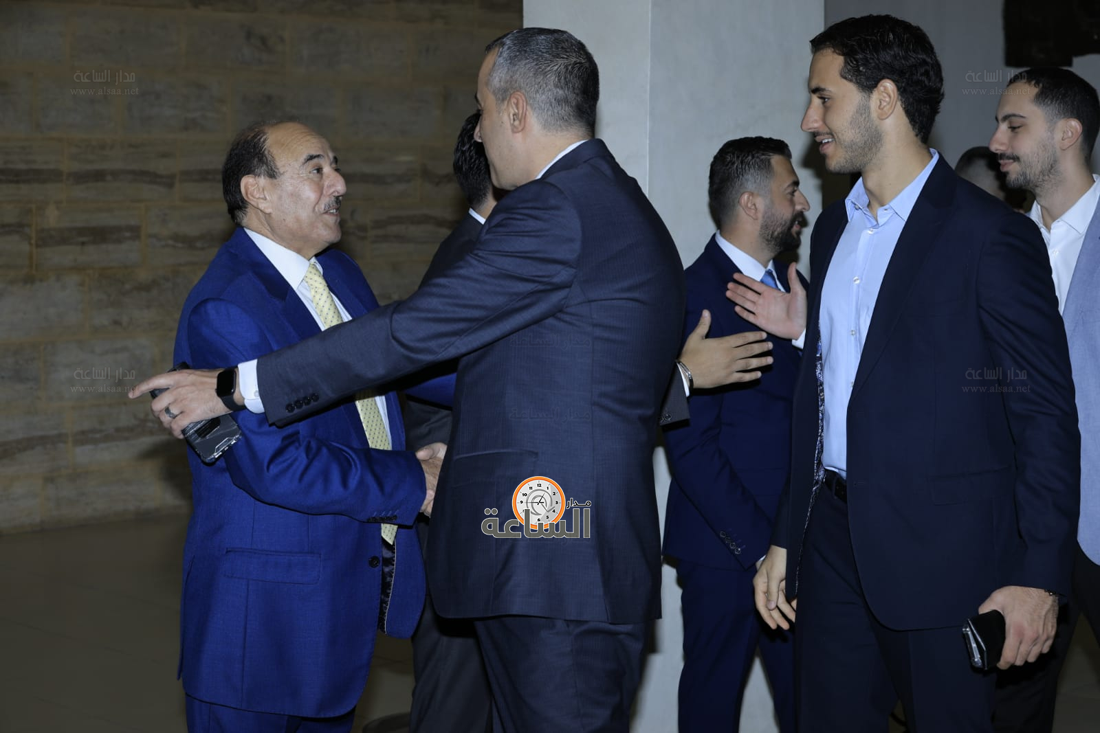 Madar Al-Saa Images 0.47129502152593206