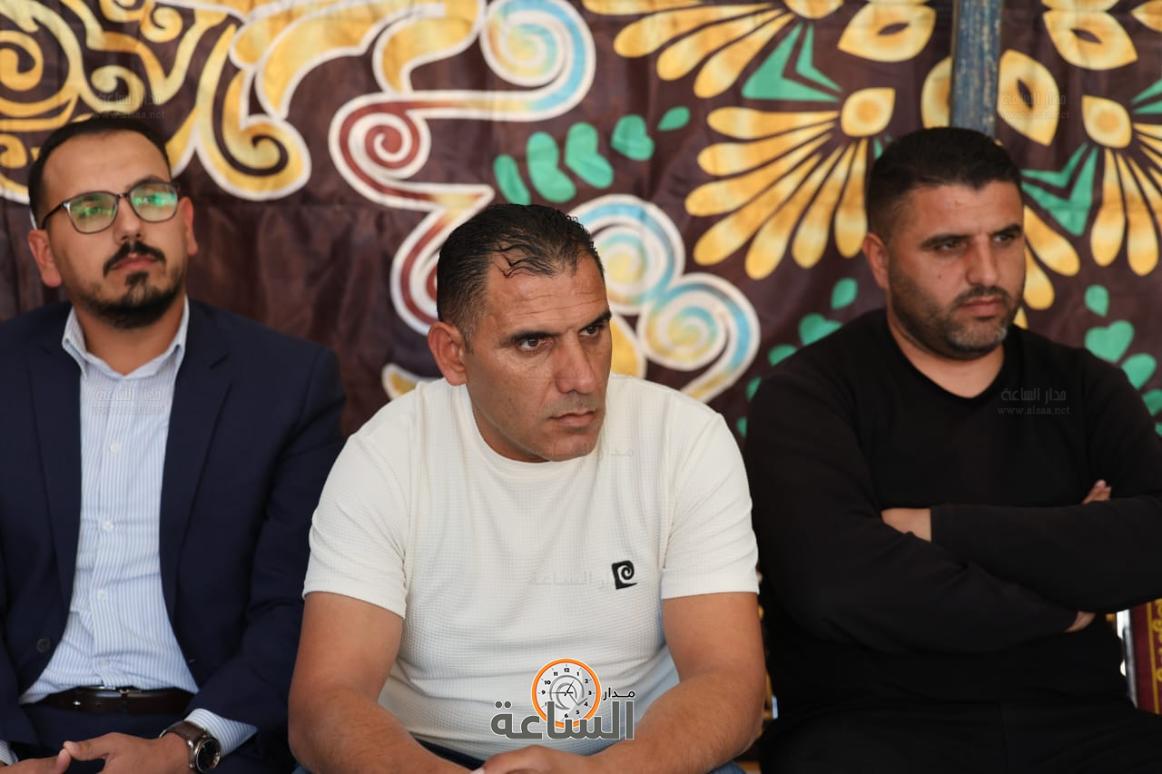 Madar Al-Saa Images 0.46393507773460696