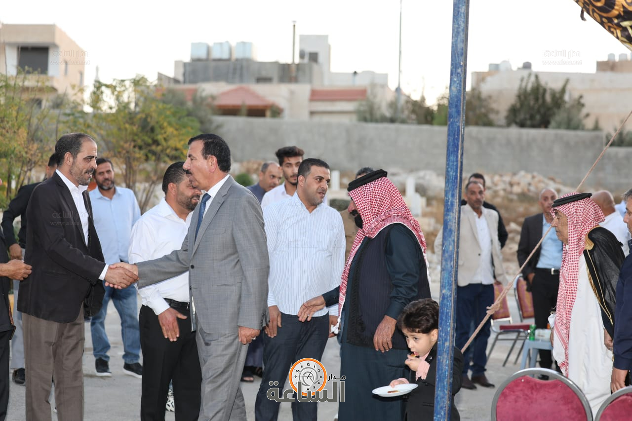 Madar Al-Saa Images 0.8043354447439174