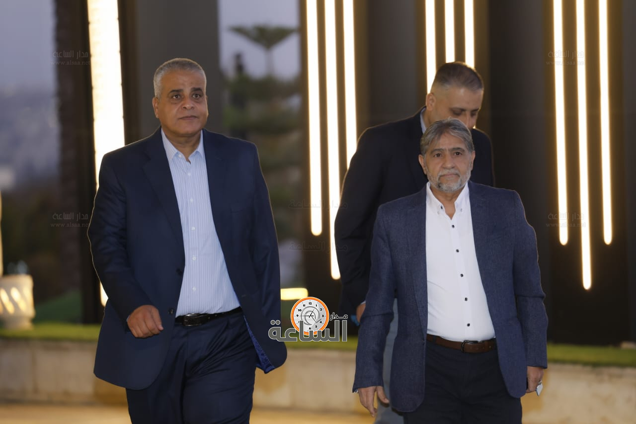 Madar Al-Saa Images 0.5601260376874517