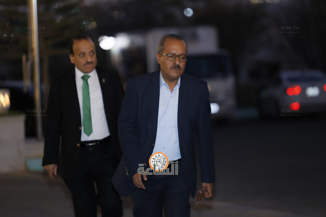 Madar Al-Saa Images 0.9190615499796562