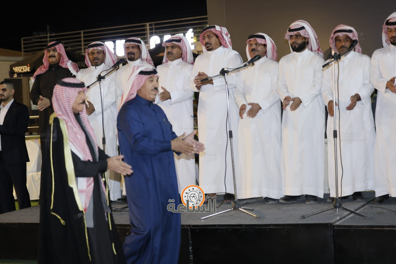 Madar Al-Saa Images 0.7667033375448692