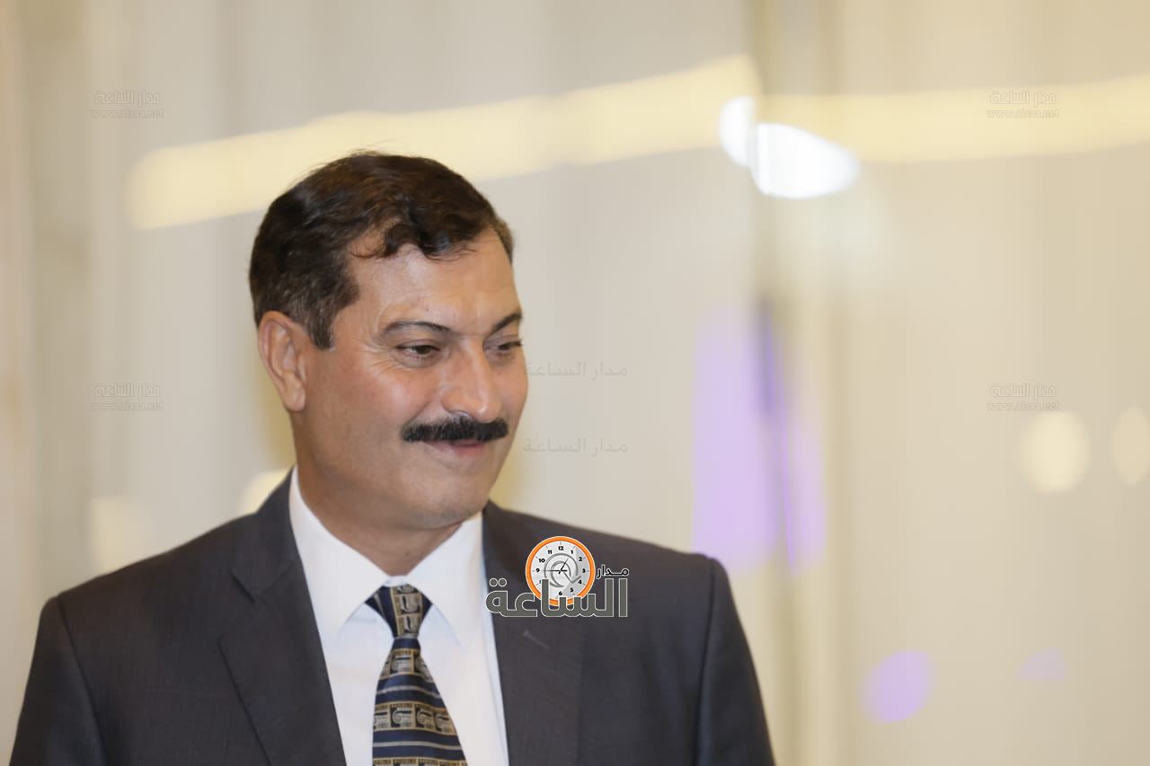 Madar Al-Saa Images 0.1417294311599009