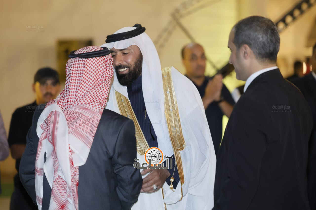 Madar Al-Saa Images 0.9632408299100735