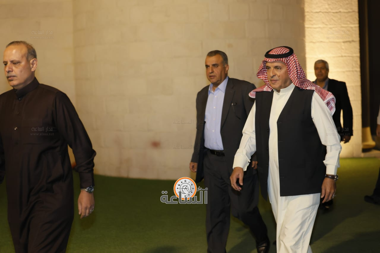 Madar Al-Saa Images 0.8142608781349003