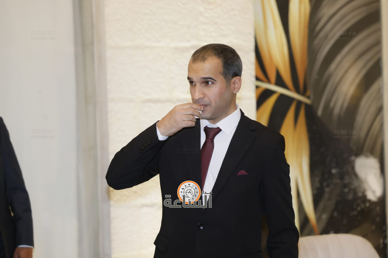 Madar Al-Saa Images 0.17649316618474353