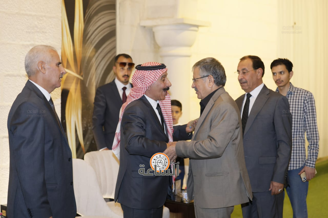 Madar Al-Saa Images 0.9815799094330737