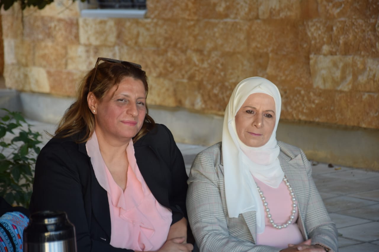 Madar Al-Saa Images 0.9897343307320092