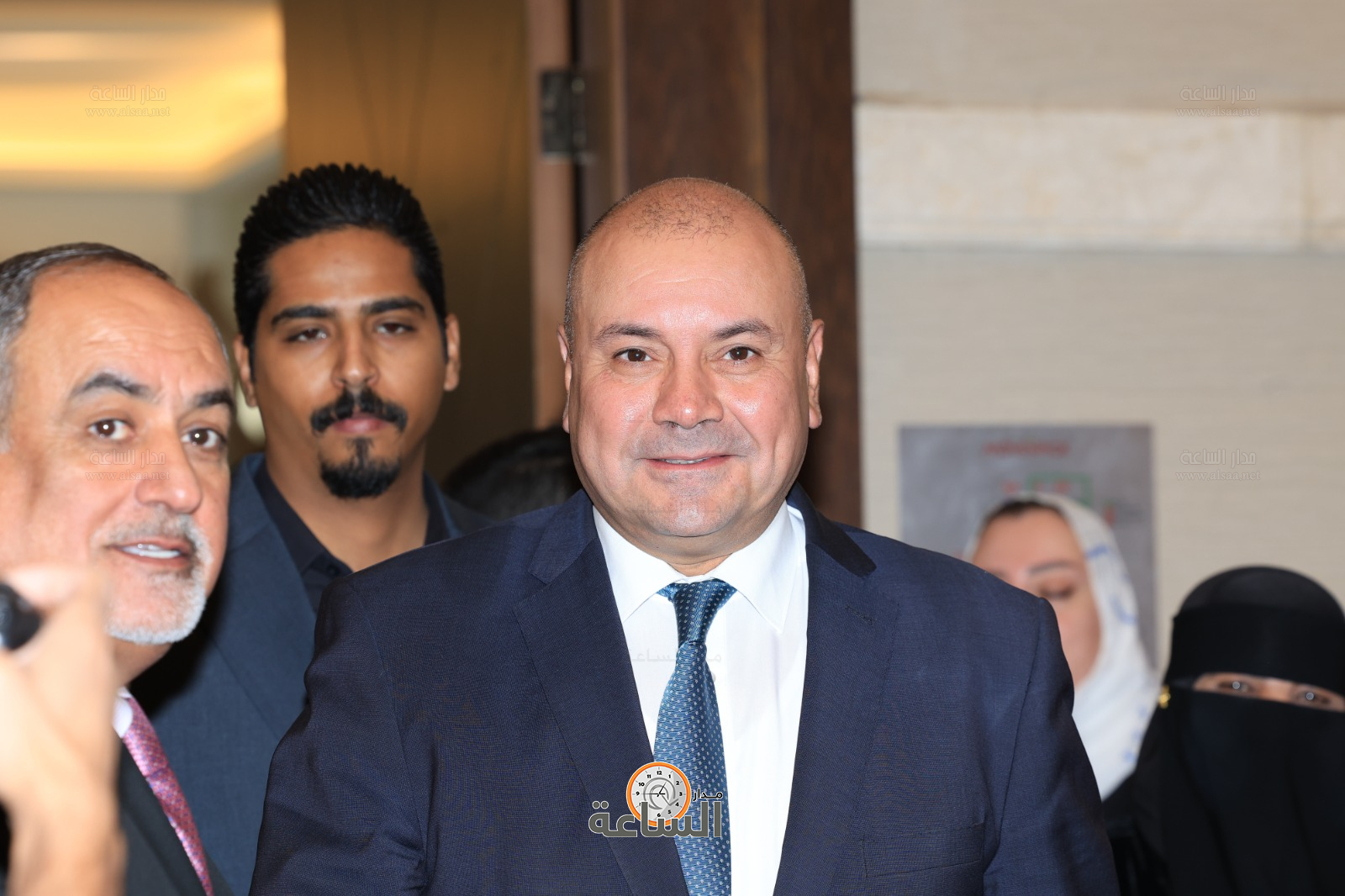 Madar Al-Saa Images 0.24297640769681195