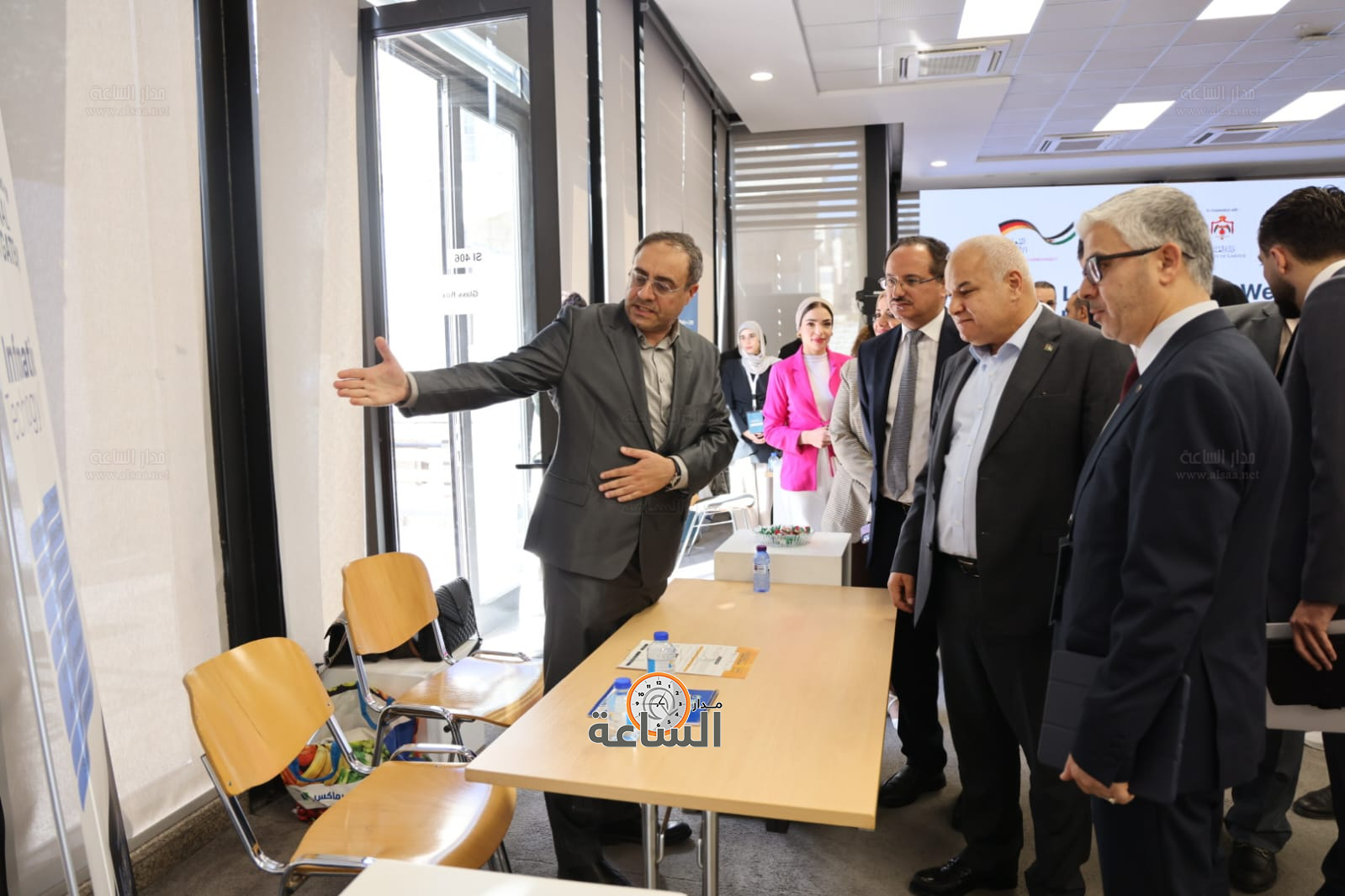 Madar Al-Saa Images 0.6596792370864664