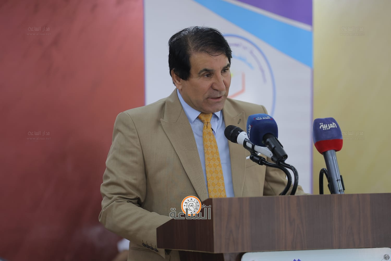 Madar Al-Saa Images 0.357343648242485