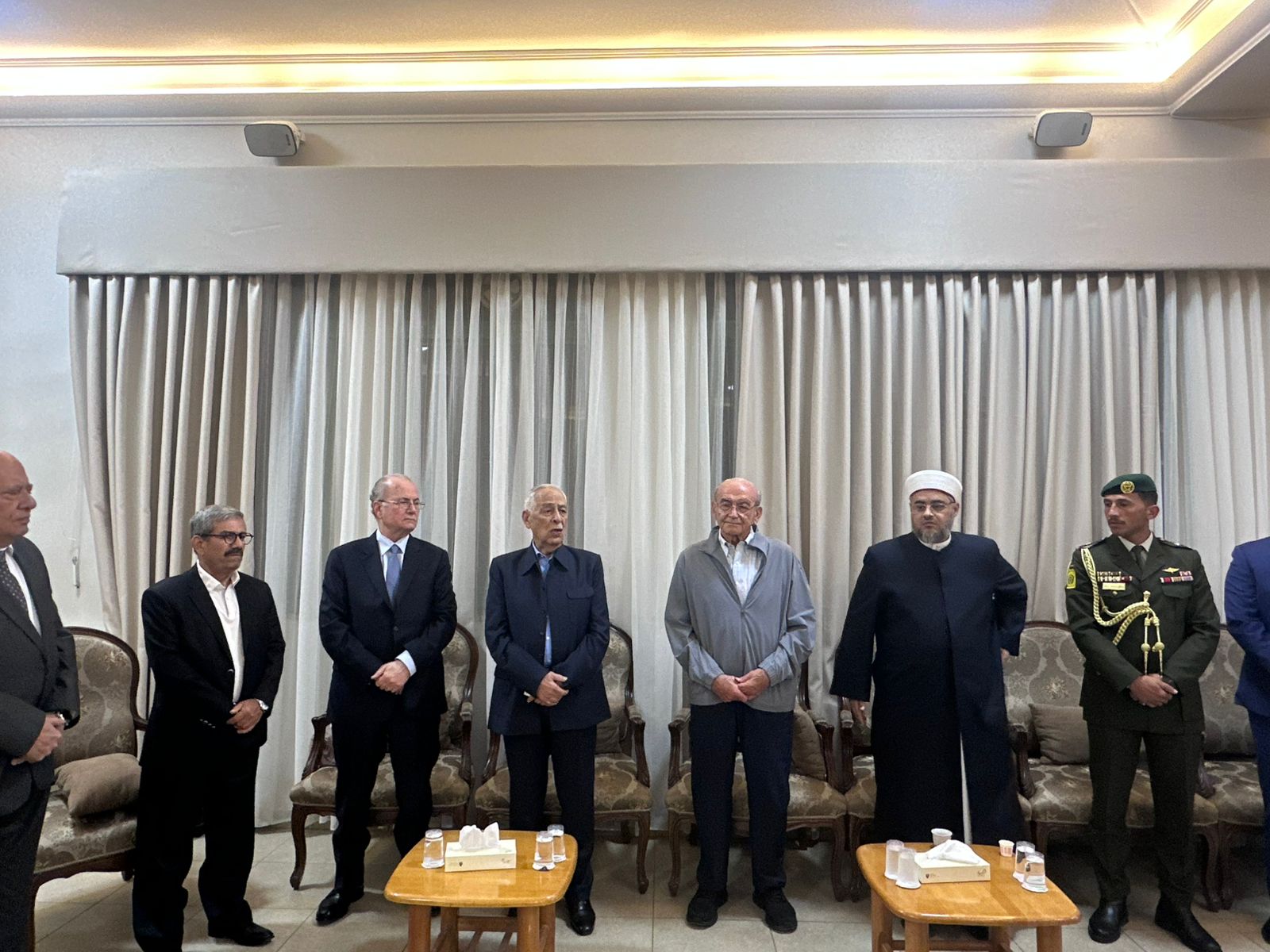 Madar Al-Saa Images 0.4985240804375233