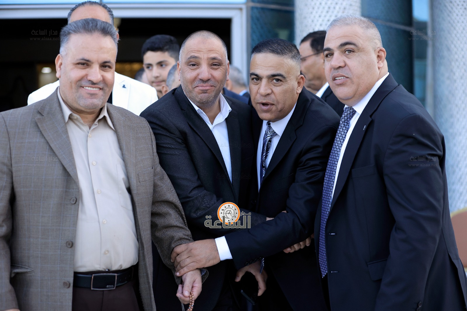 Madar Al-Saa Images 0.5264913948037085