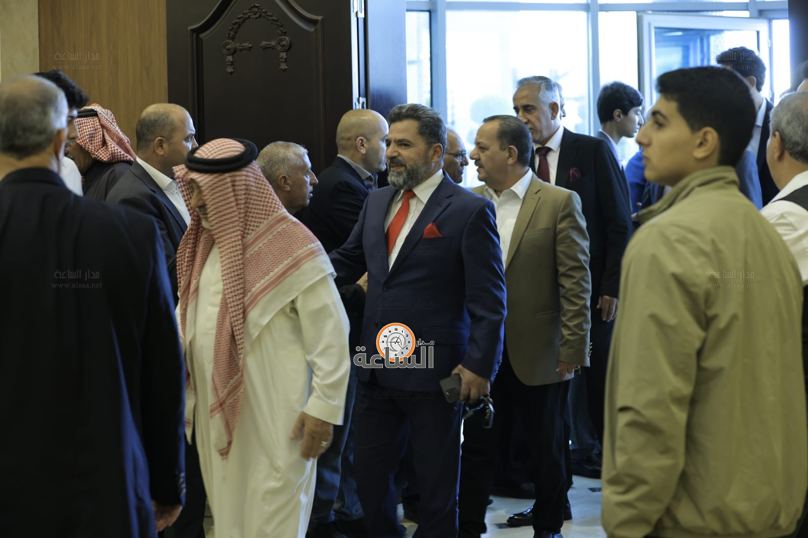 Madar Al-Saa Images 0.041254717533616536