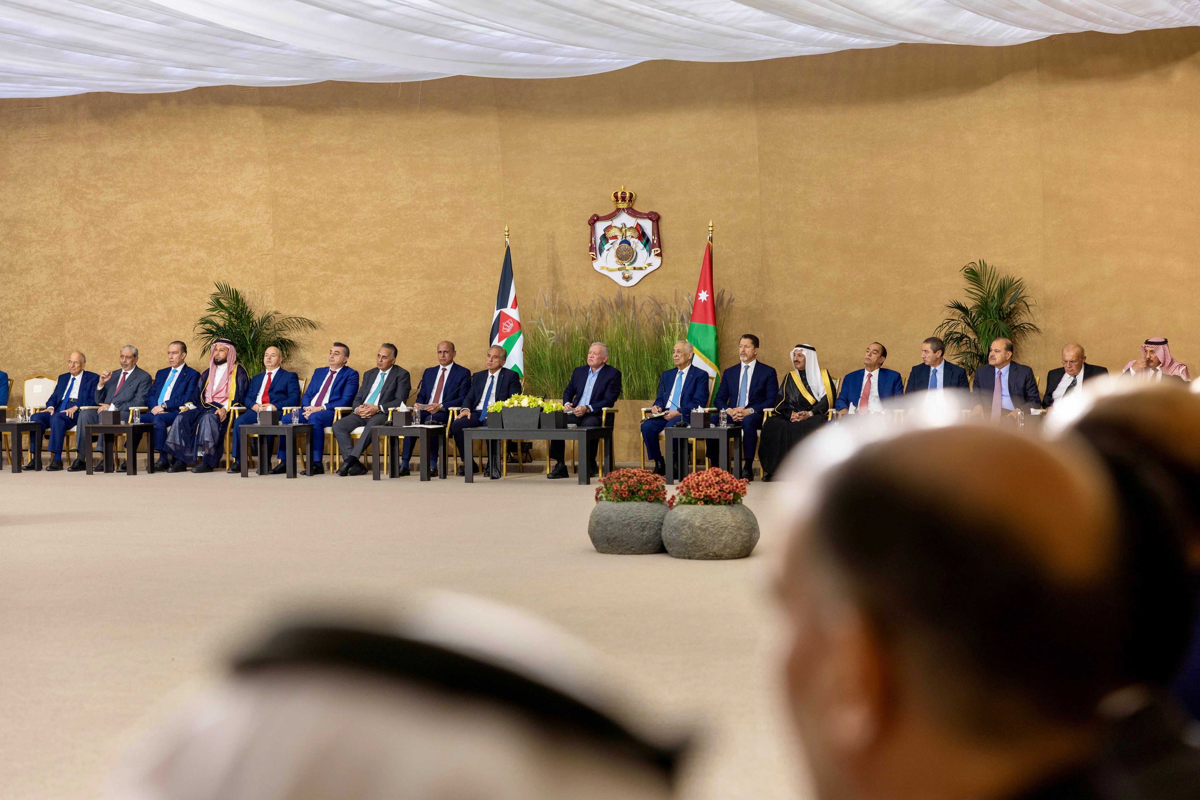 Madar Al-Saa Images 0.4925946636918256