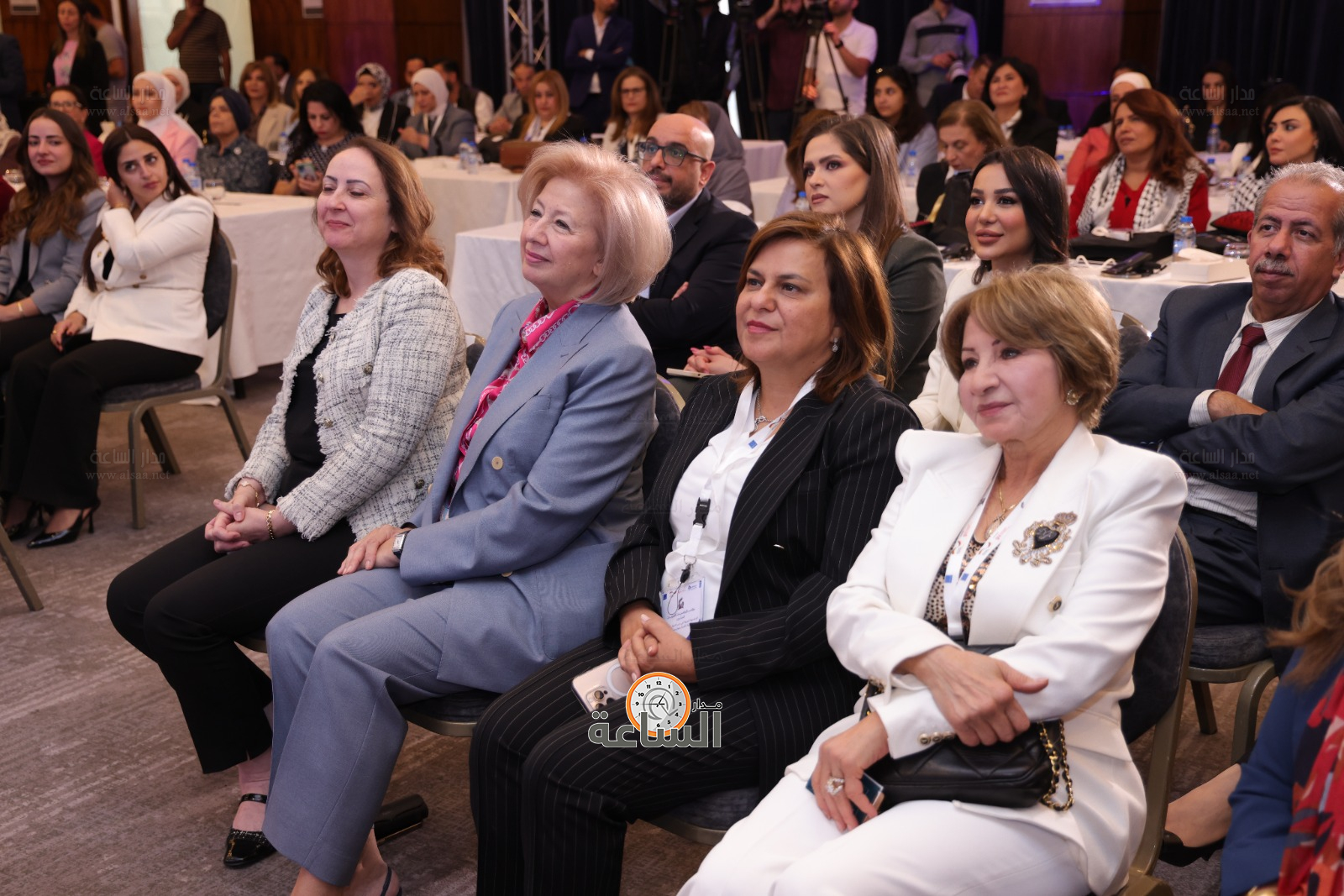 Madar Al-Saa Images 0.891260540948575