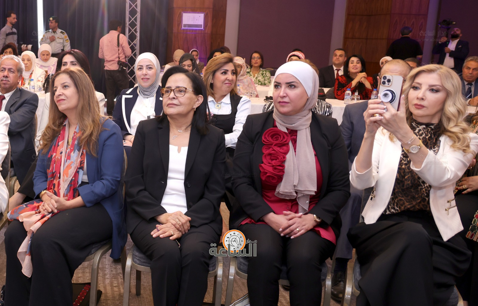 Madar Al-Saa Images 0.4254237015838881