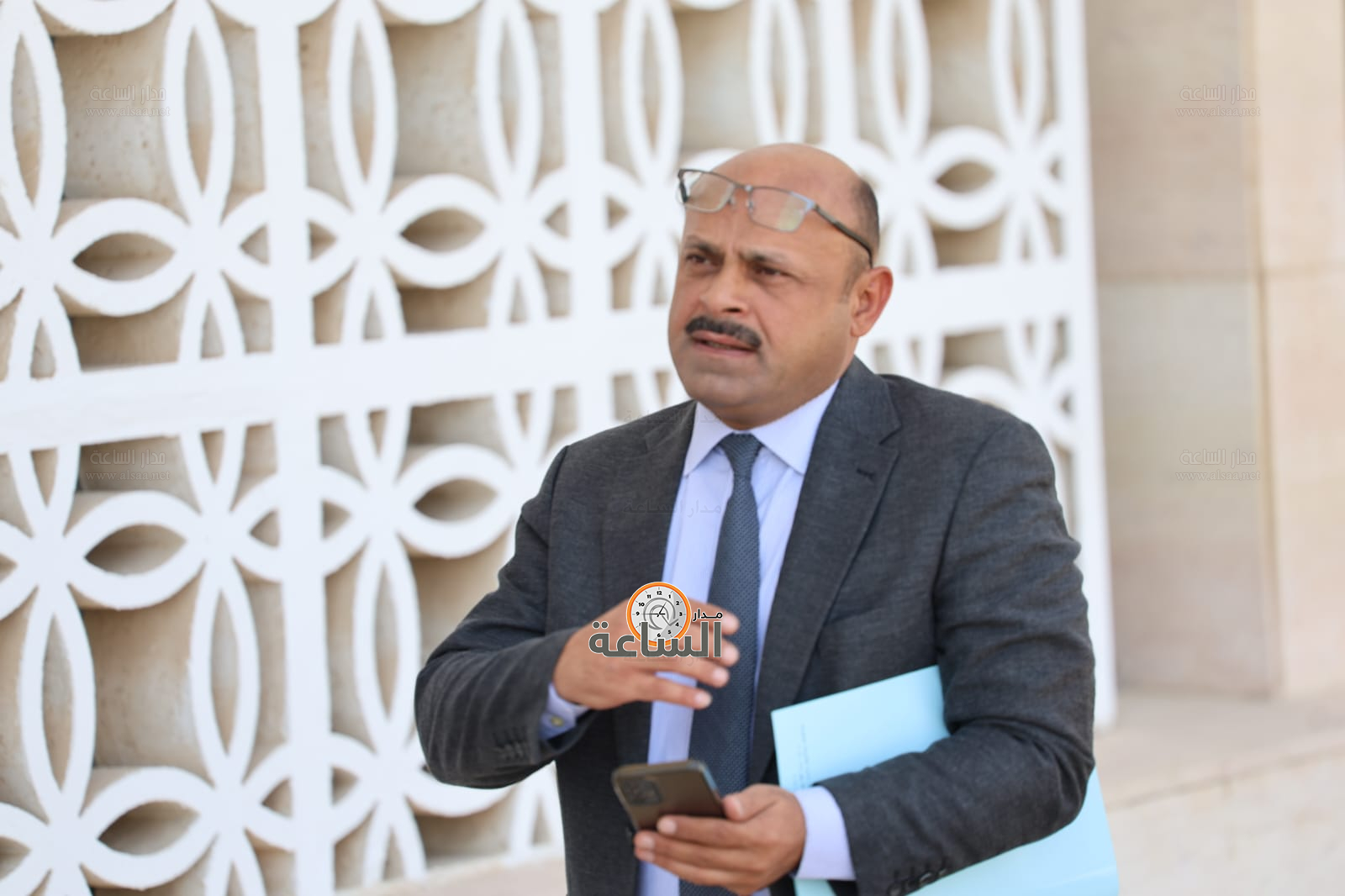 Madar Al-Saa Images 0.5424870143859472