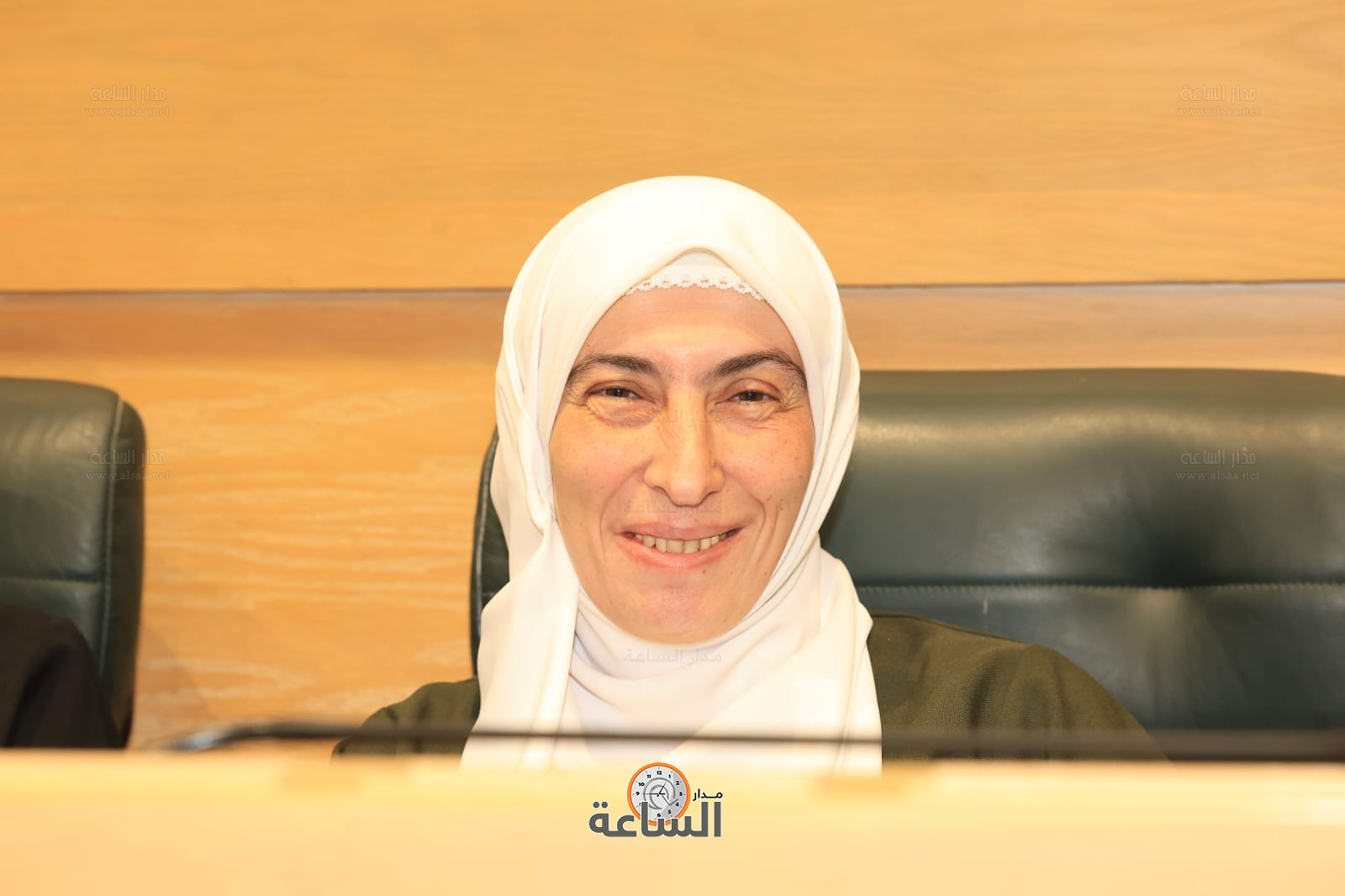 Madar Al-Saa Images 0.579520101623457