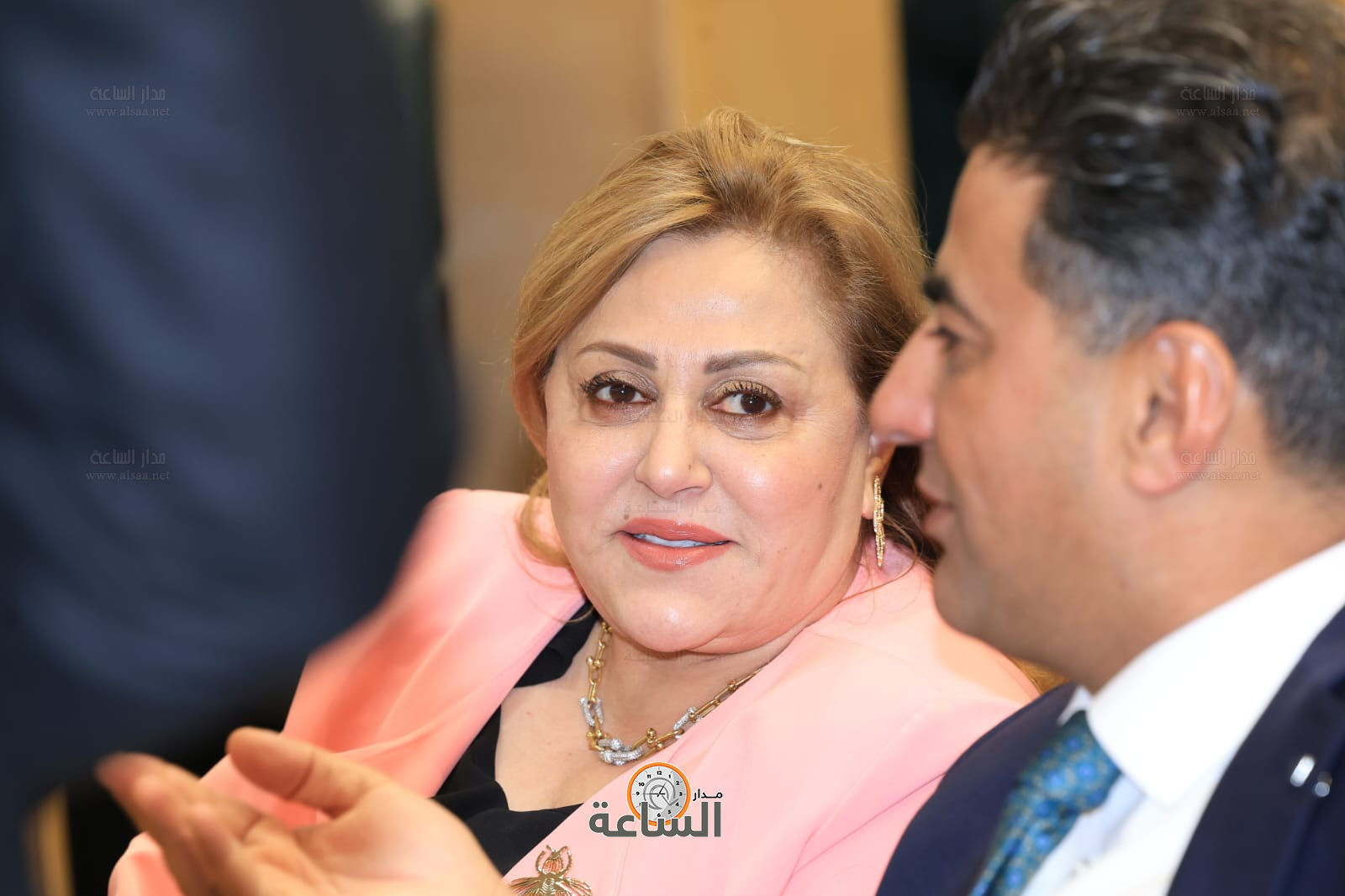 Madar Al-Saa Images 0.4529541631048729