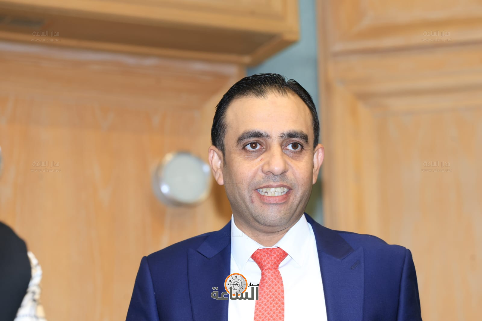 Madar Al-Saa Images 0.3455388697924189