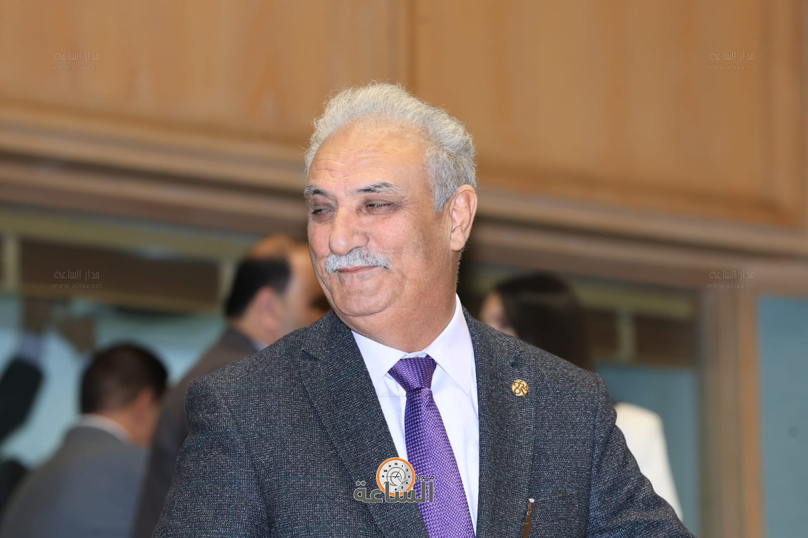 Madar Al-Saa Images 0.15700932369153142