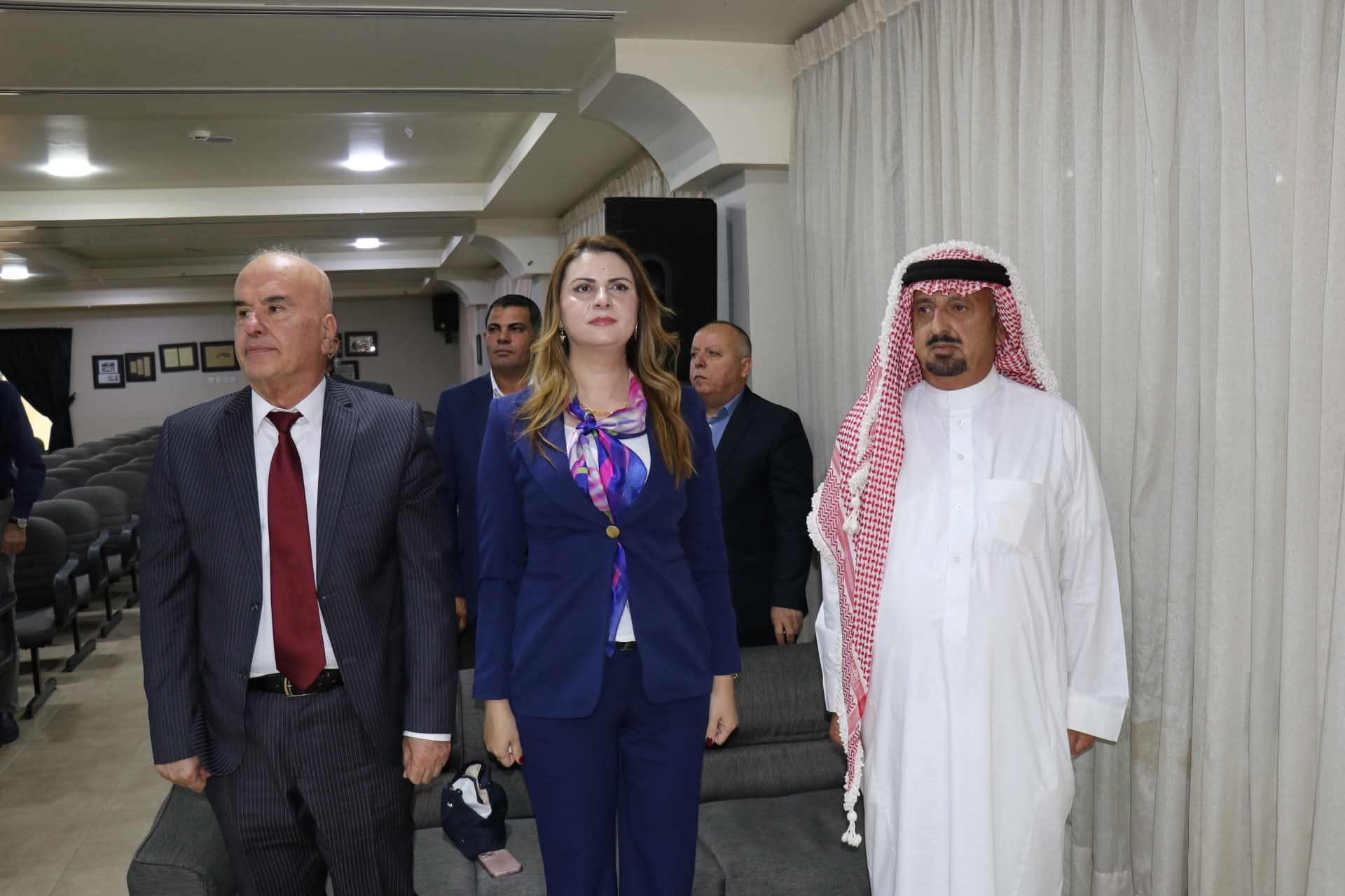 Madar Al-Saa Images 0.7572280229088367