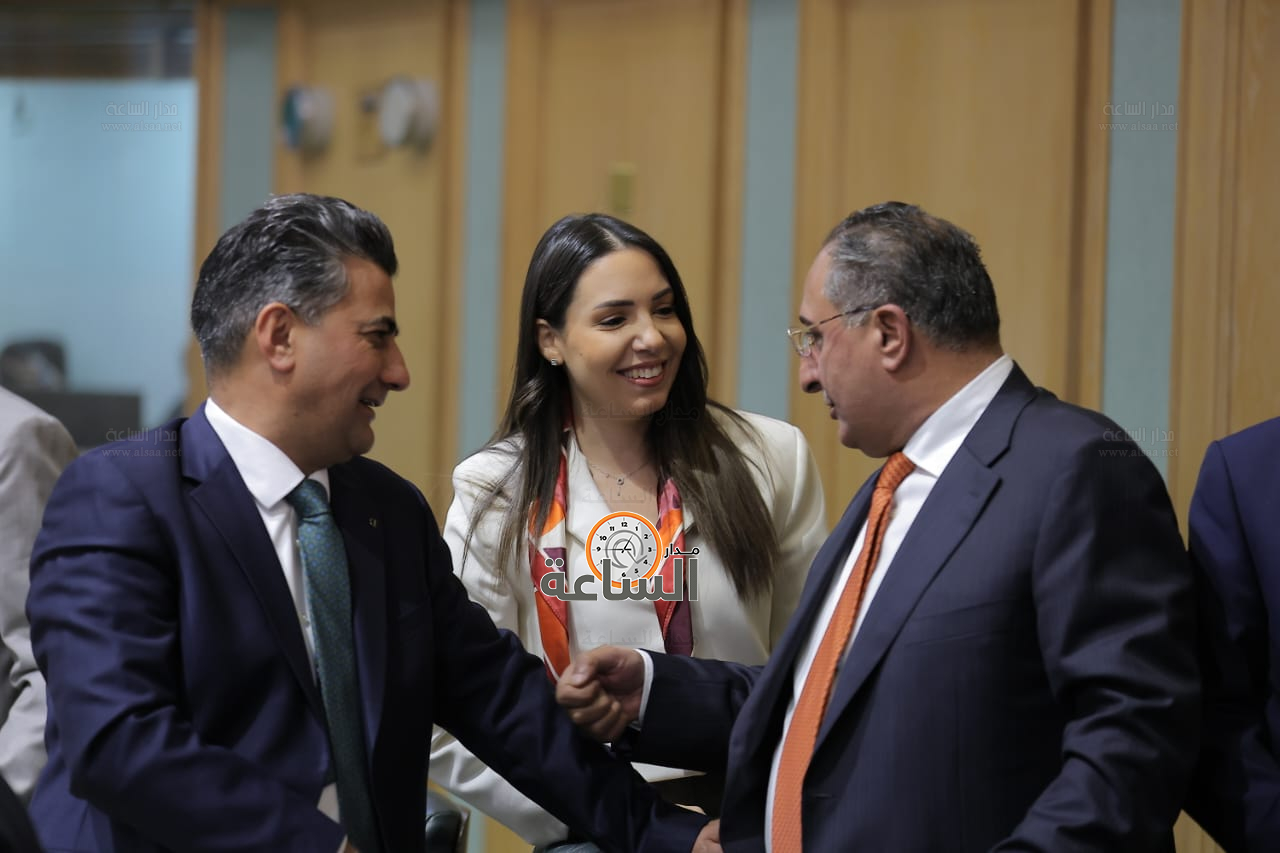 Madar Al-Saa Images 0.059635027876448254