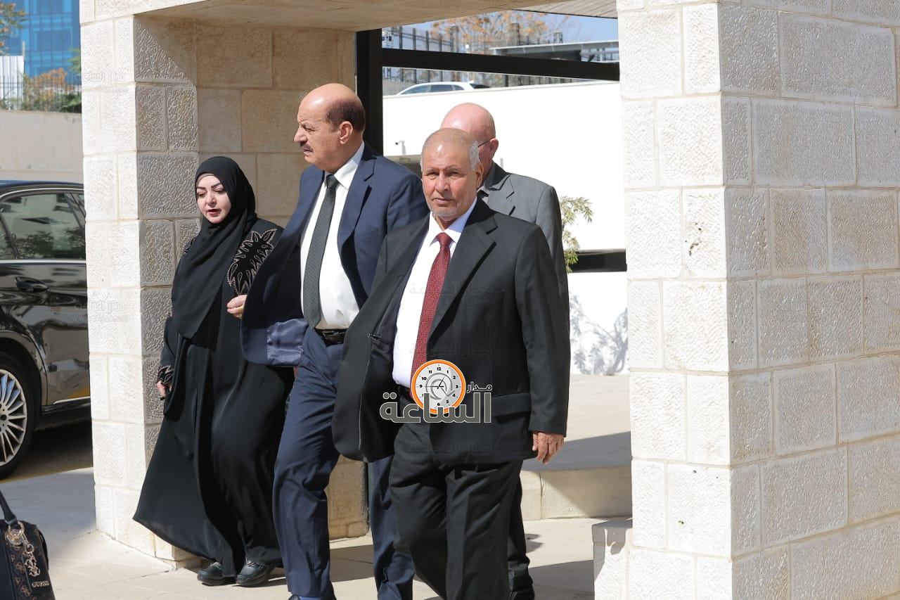 Madar Al-Saa Images 0.882058120784123