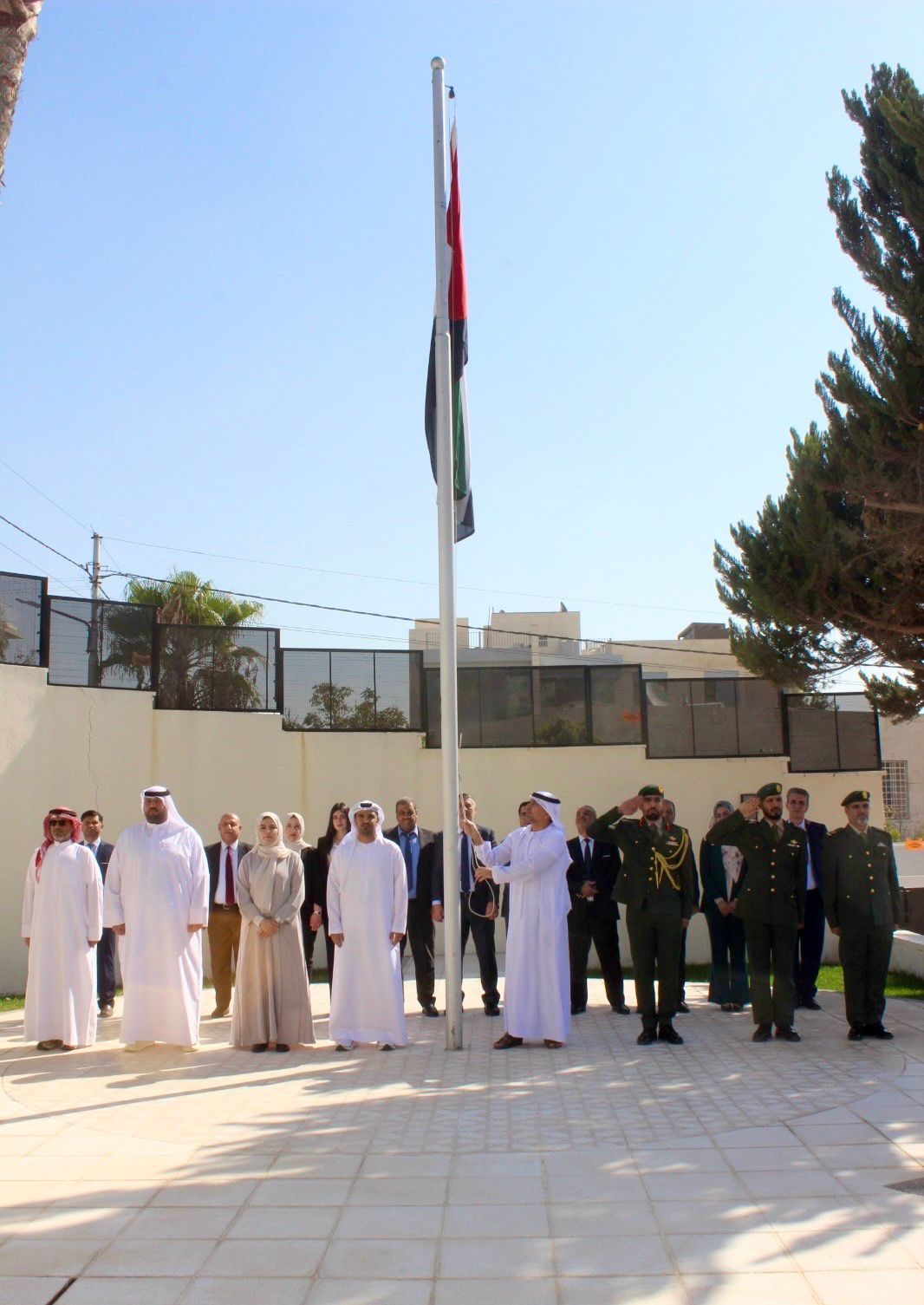 Madar Al-Saa Images 0.9625124388587227