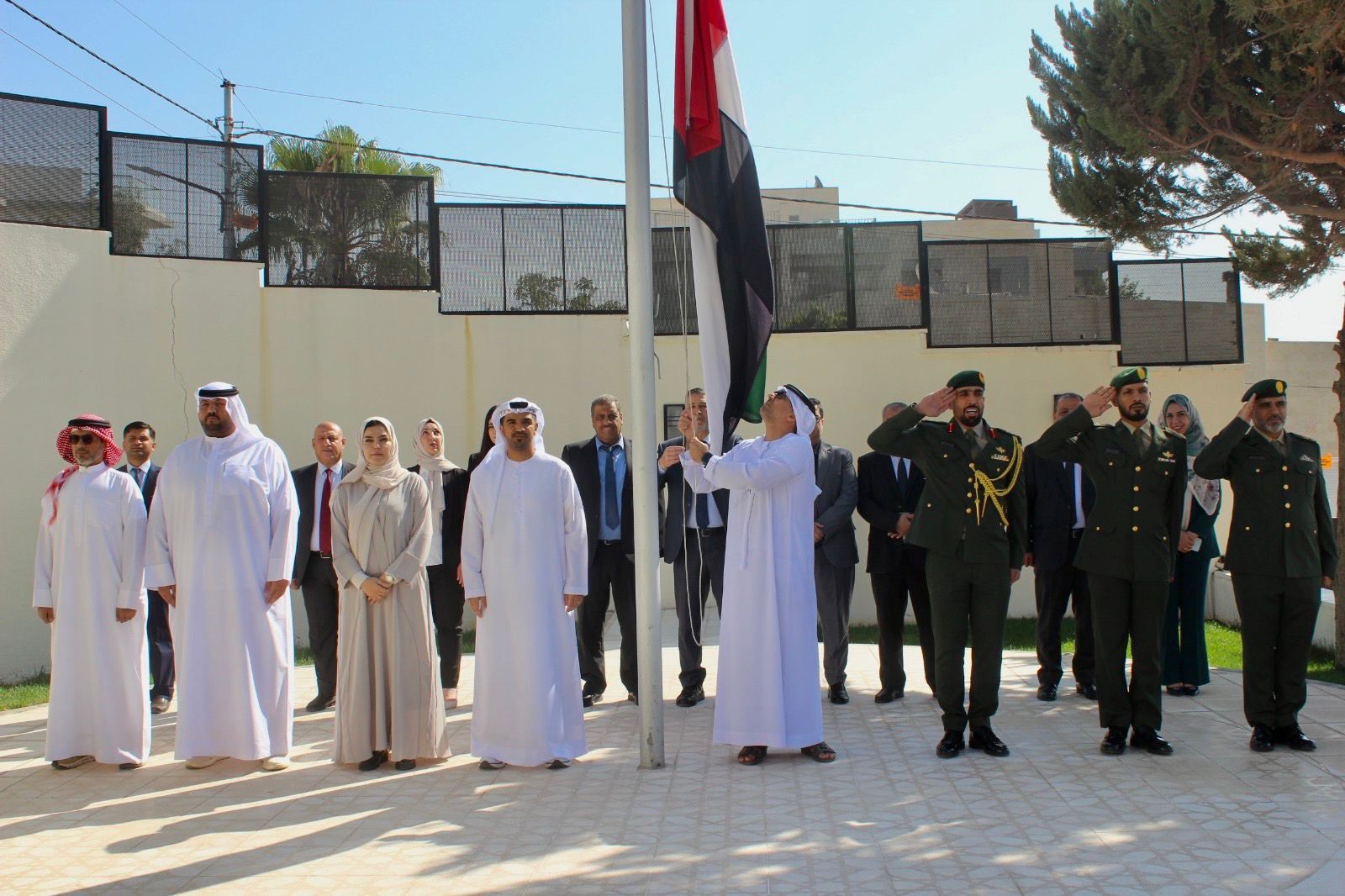 Madar Al-Saa Images 0.8541171408181413