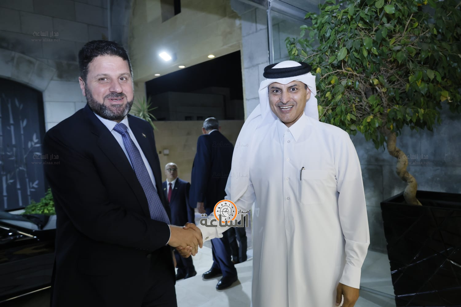 Madar Al-Saa Images 0.17170294288904753