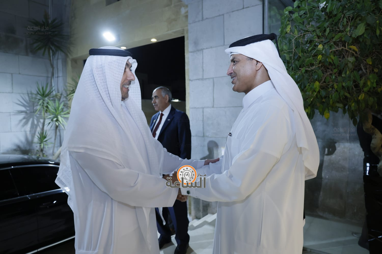 Madar Al-Saa Images 0.16783292576358189