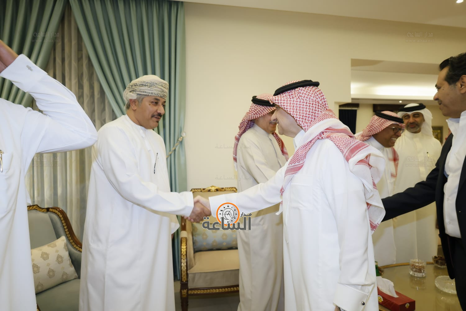 Madar Al-Saa Images 0.7992155793052439