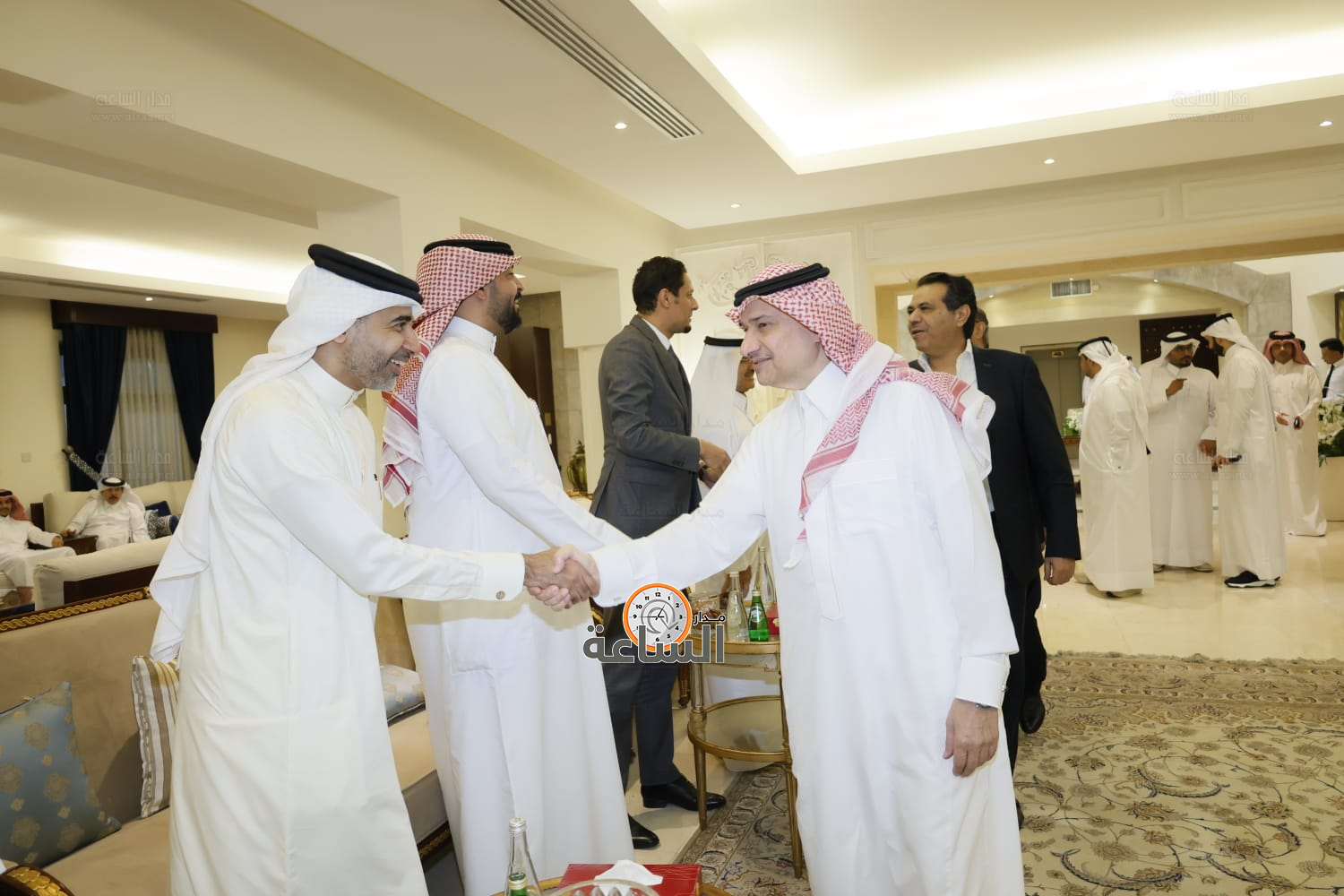 Madar Al-Saa Images 0.18441187535743242