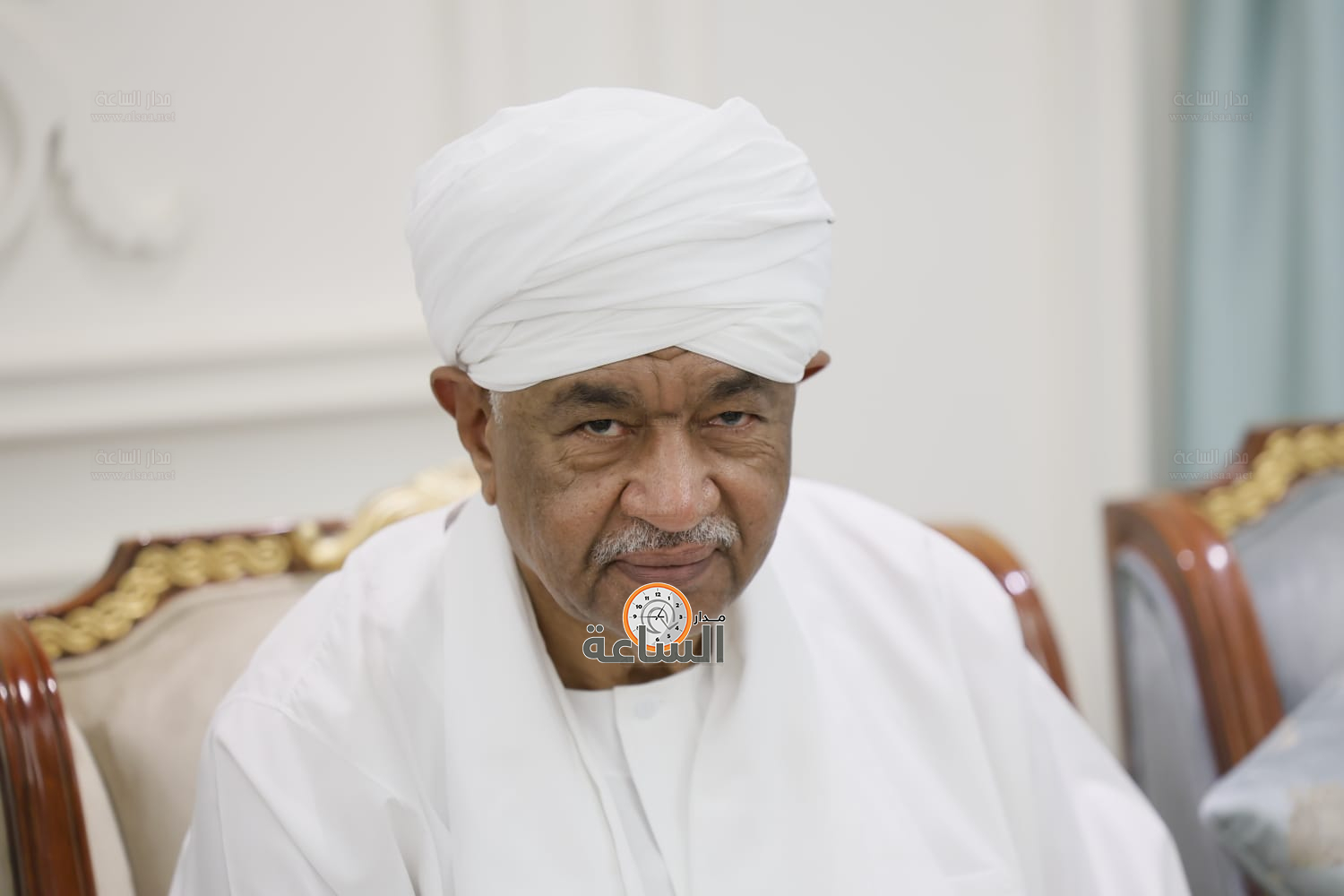 Madar Al-Saa Images 0.9535651384435325