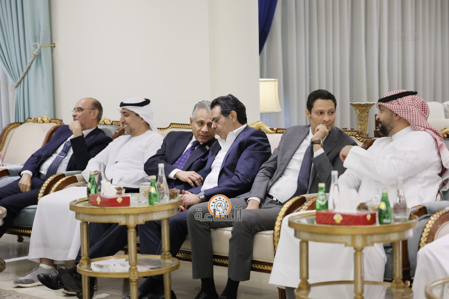 Madar Al-Saa Images 0.3070645775687654