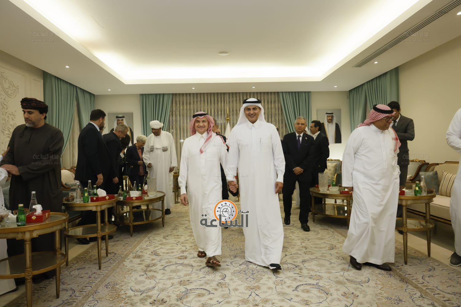 Madar Al-Saa Images 0.039420315181325494