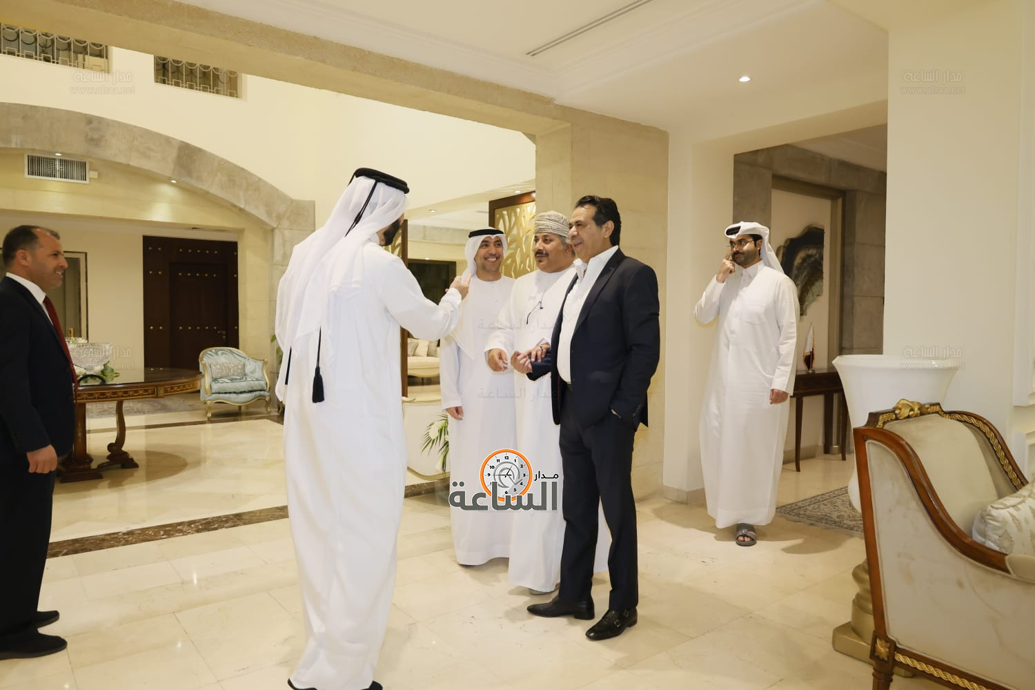 Madar Al-Saa Images 0.19367365786831692