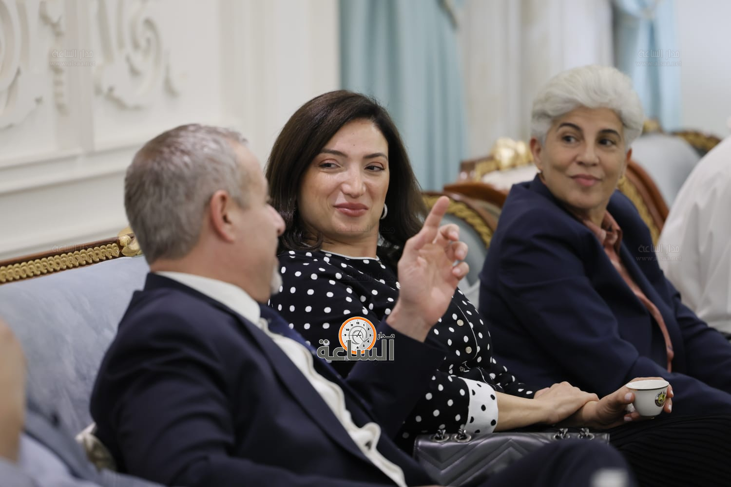 Madar Al-Saa Images 0.046925841190973094