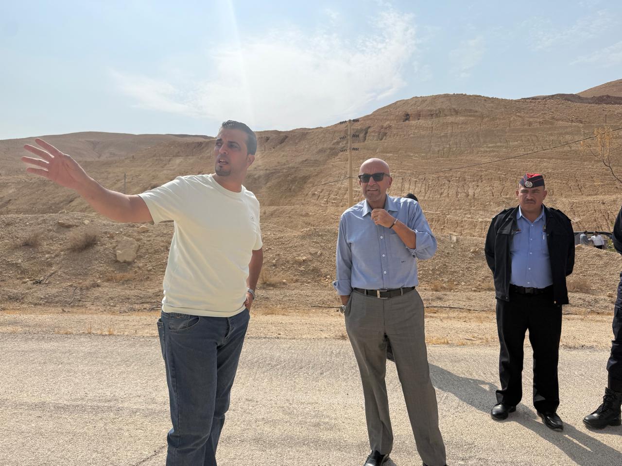 Madar Al-Saa Images 0.8565316446402029