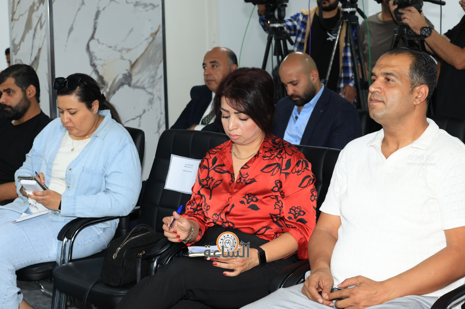 Madar Al-Saa Images 0.20755743248039593